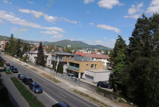 3-izbový byt, Banská Bystrica, 9. mája [781]