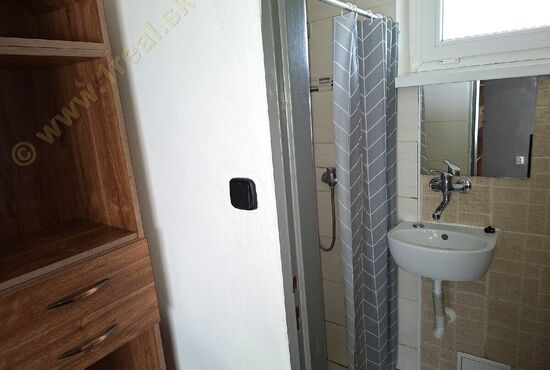 Garsónka, Banská Bystrica, Jedľová [785]
