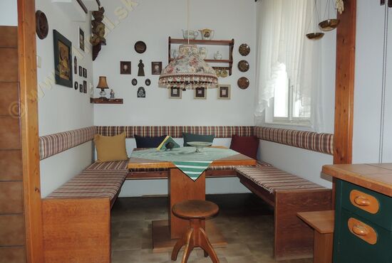 Rodinný dom, RD - Vila, Banská Bystrica, CENTRUM [780]