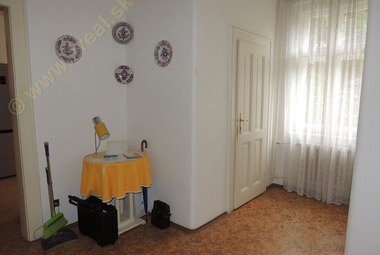 Rodinný dom, RD - Vila, Banská Bystrica, CENTRUM [780]