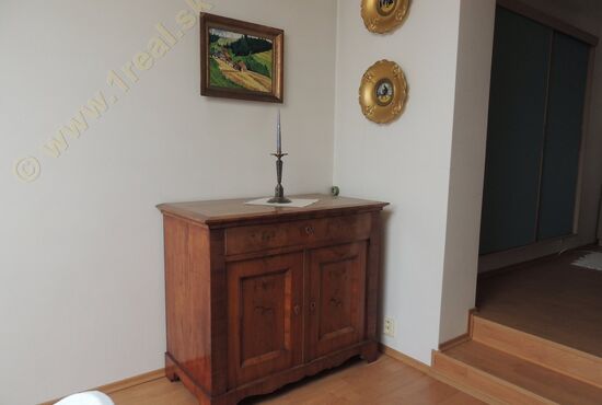 Rodinný dom, RD - Vila, Banská Bystrica, CENTRUM [780]