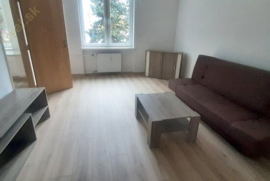 2-izbový byt, Banská Bystrica, Tr. SNP [790]