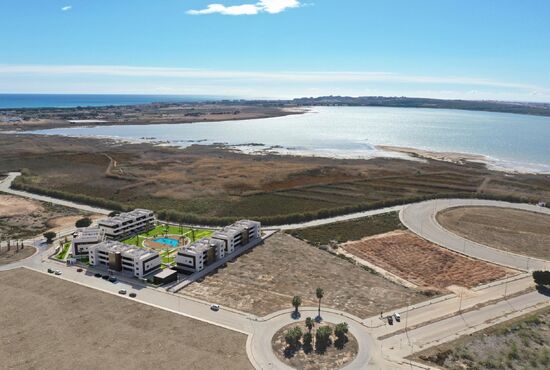 3-izb. Apartmán Na predaj, Alicante, Guardamar del Segura, Španielsko [N9496]