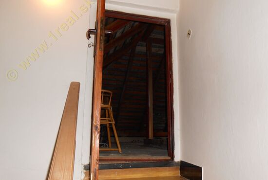 Rodinný dom, RD - Viacgeneračný, sídlisko, Banská Bystrica, Malachovská cesta [309]